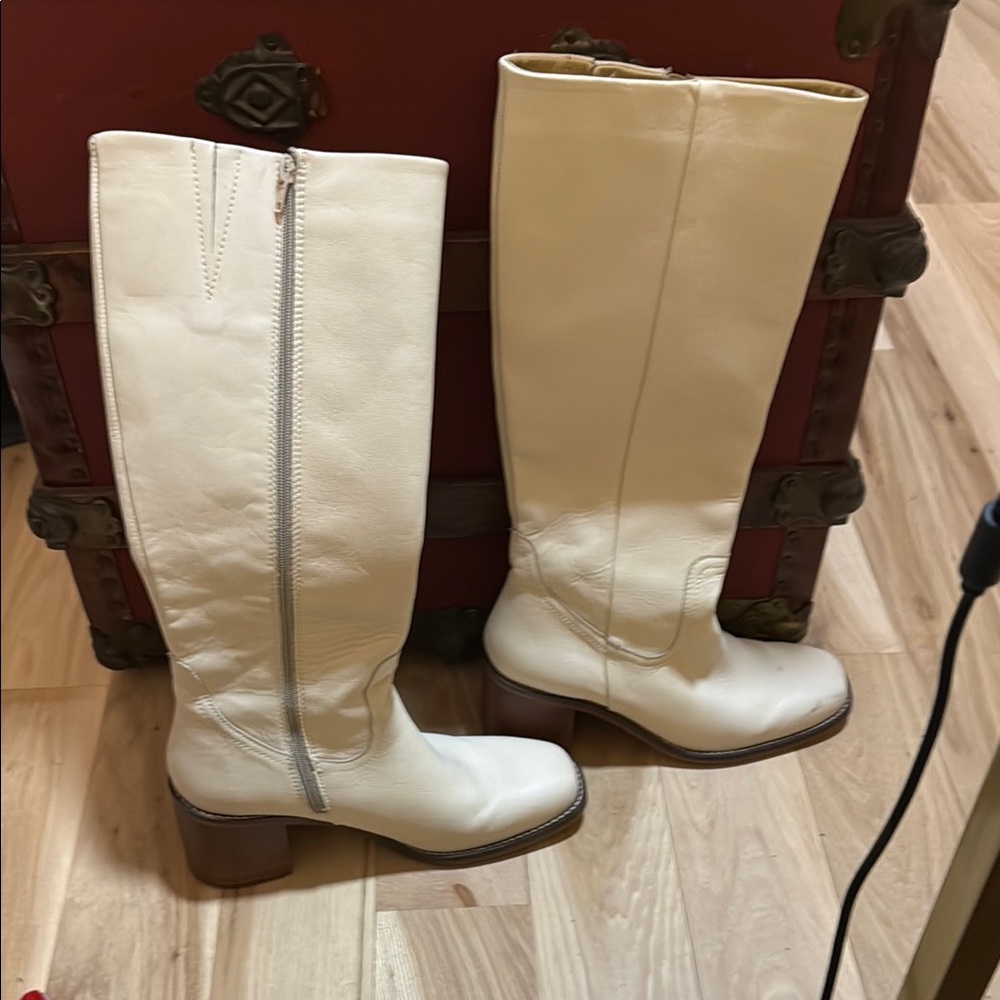 Portland Leather Cream Heeled Boots